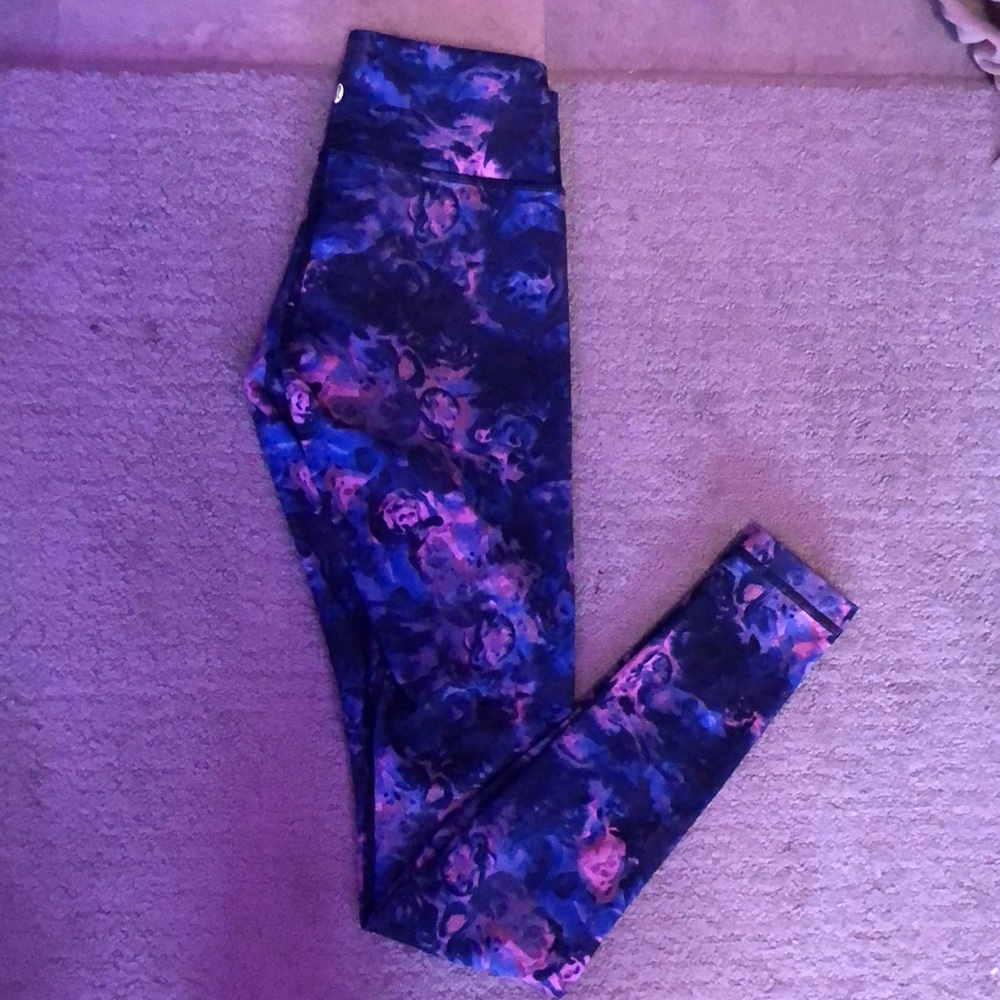 multicolored lululemon leggings size 4